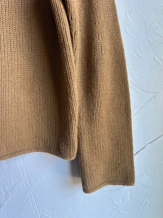 Vince 100% Cashmere Sweater Camel Minimalist Quiet Luxury Capsule Sz M - Picture 11 of 12